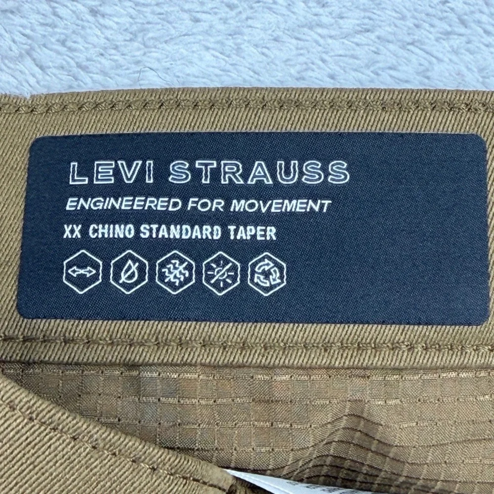 Levi Strauss XX Chino Standard Taper Men 34/30 Stretch Performance Pants